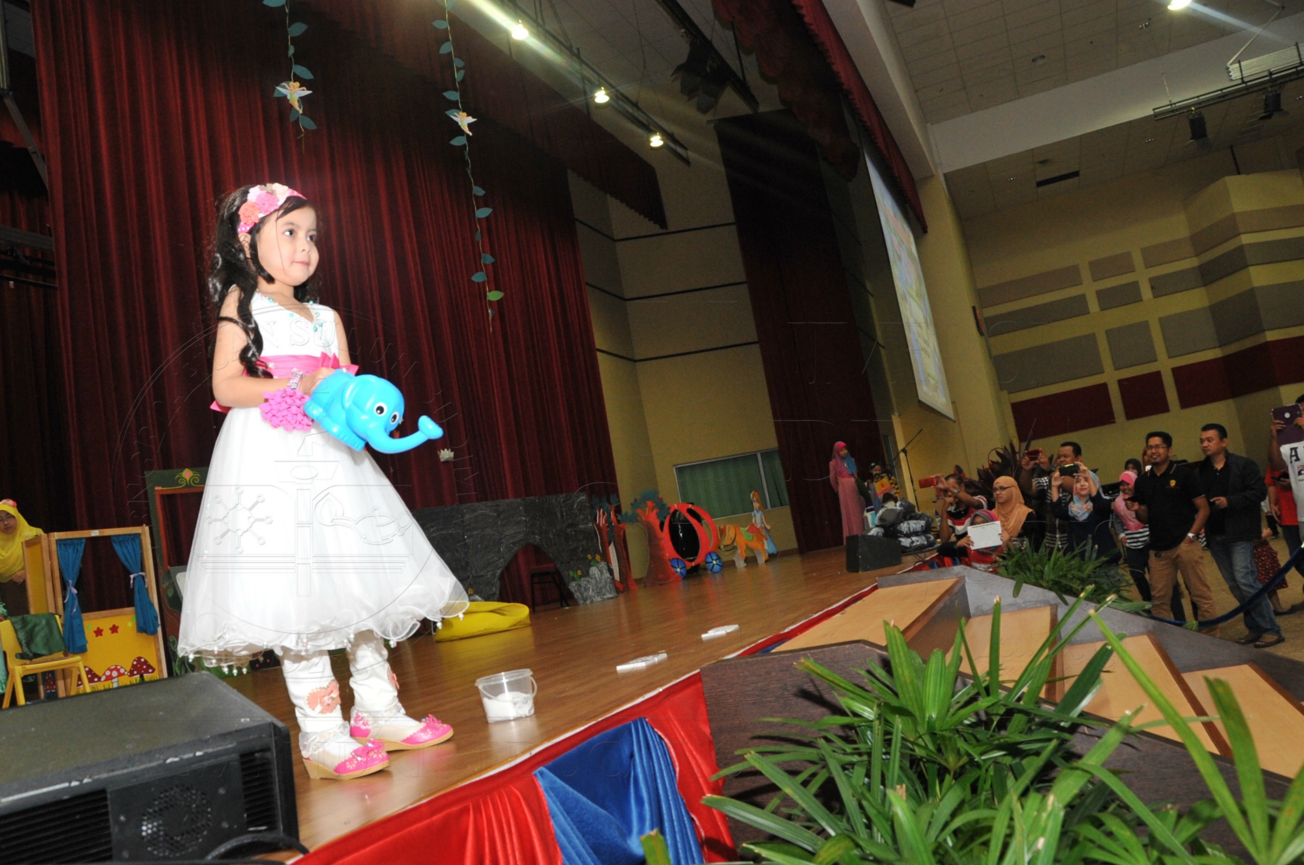 PRO15 163 KONVO HAS 0688